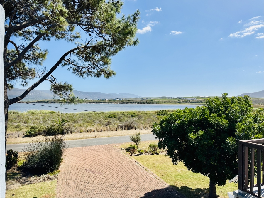4 Bedroom Property for Sale in Fisherhaven Western Cape